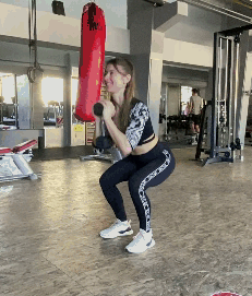DUMBELL WIDE TO CLOSE JUMP SQUAT